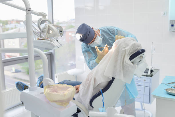 Best Emergency Tooth Extraction in Richmond, IL